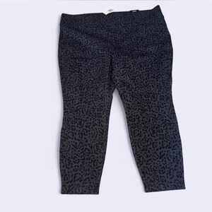 Torrid Black Leopard Print Leggings stretch material brand new Torrrid size 3